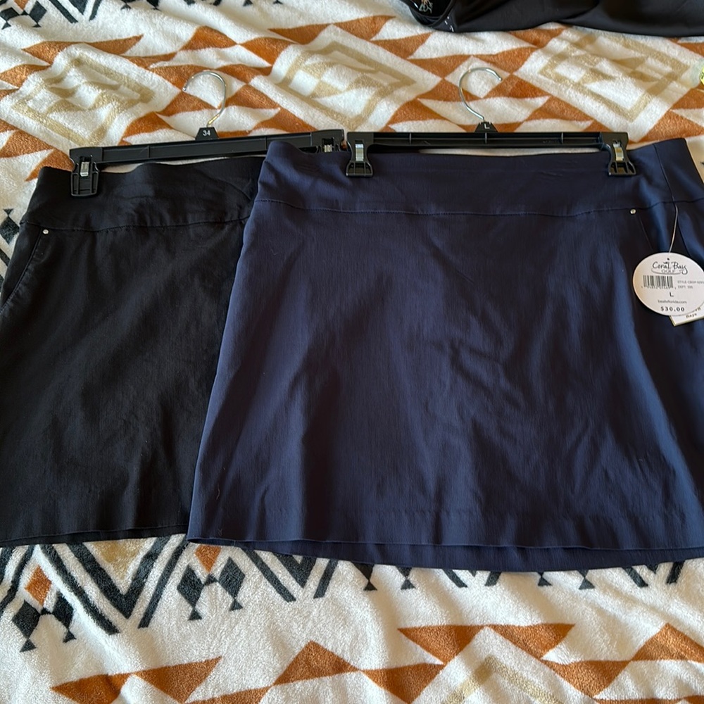 Women’s golf skirt, skort, size large